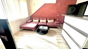 Apartment with 2 Bedrooms and Parking Near the Beach